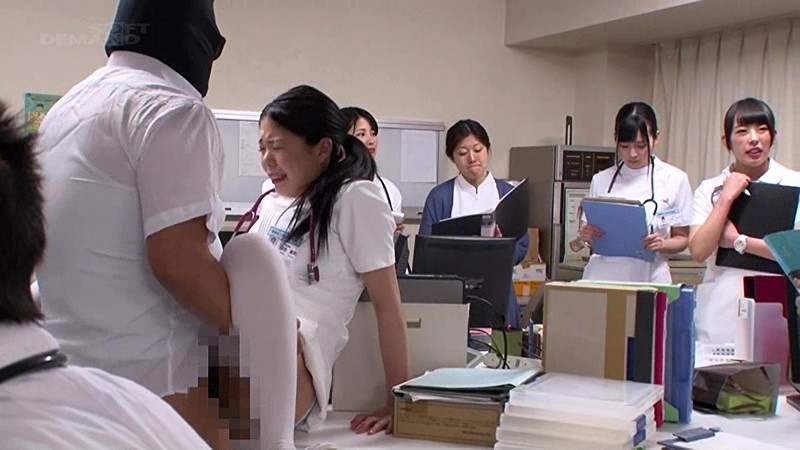 白ニーハイ穿いたナースのセックス