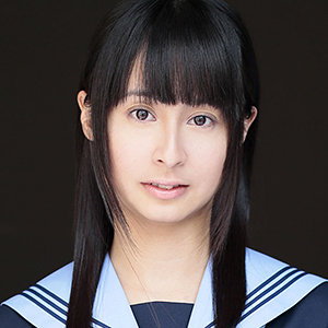 40デニール黒タイツとセーラー服が似合うJK