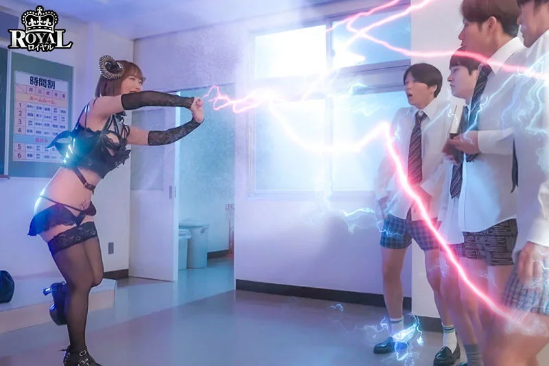 黒のストッキングがエロいサキュバスのフェラ抜き